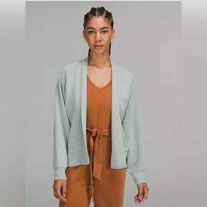 Lululemon Dropped Sleeve Softstreme Wrap